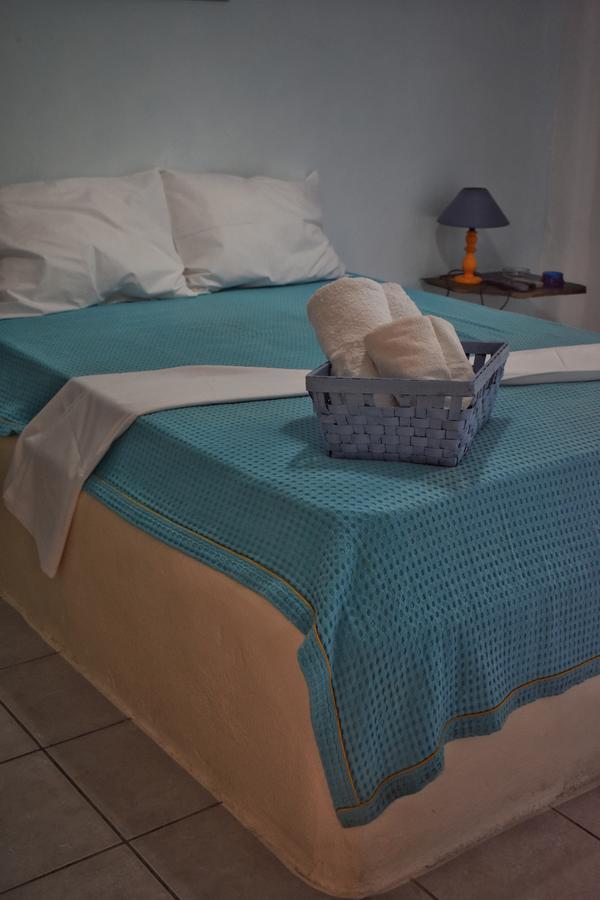 Alisahni Hotel Vari  ภายนอก รูปภาพ