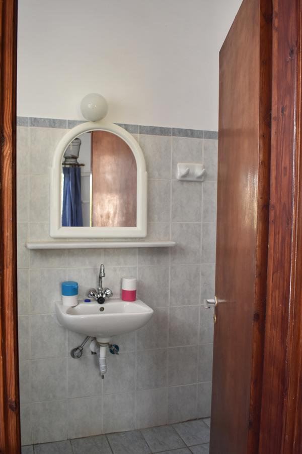 Alisahni Hotel Vari  ภายนอก รูปภาพ