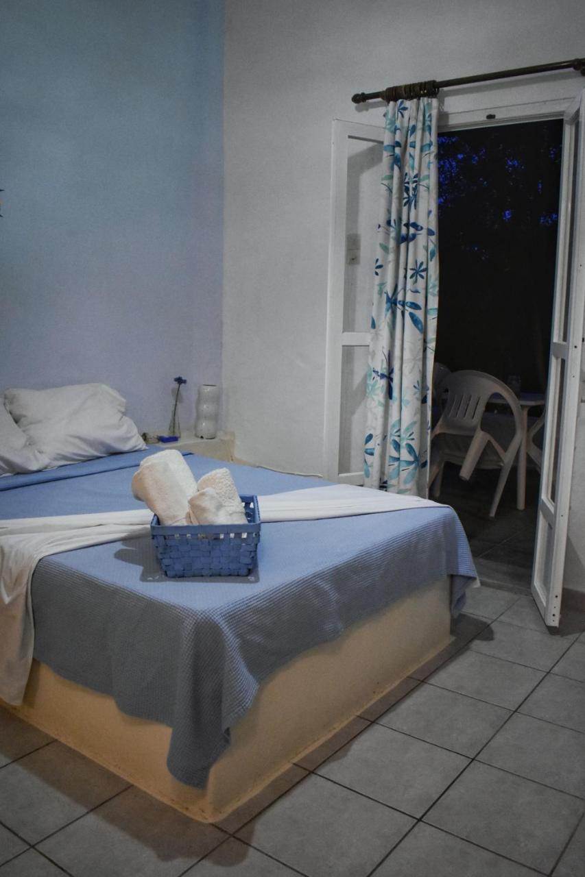 Alisahni Hotel Vari  ภายนอก รูปภาพ